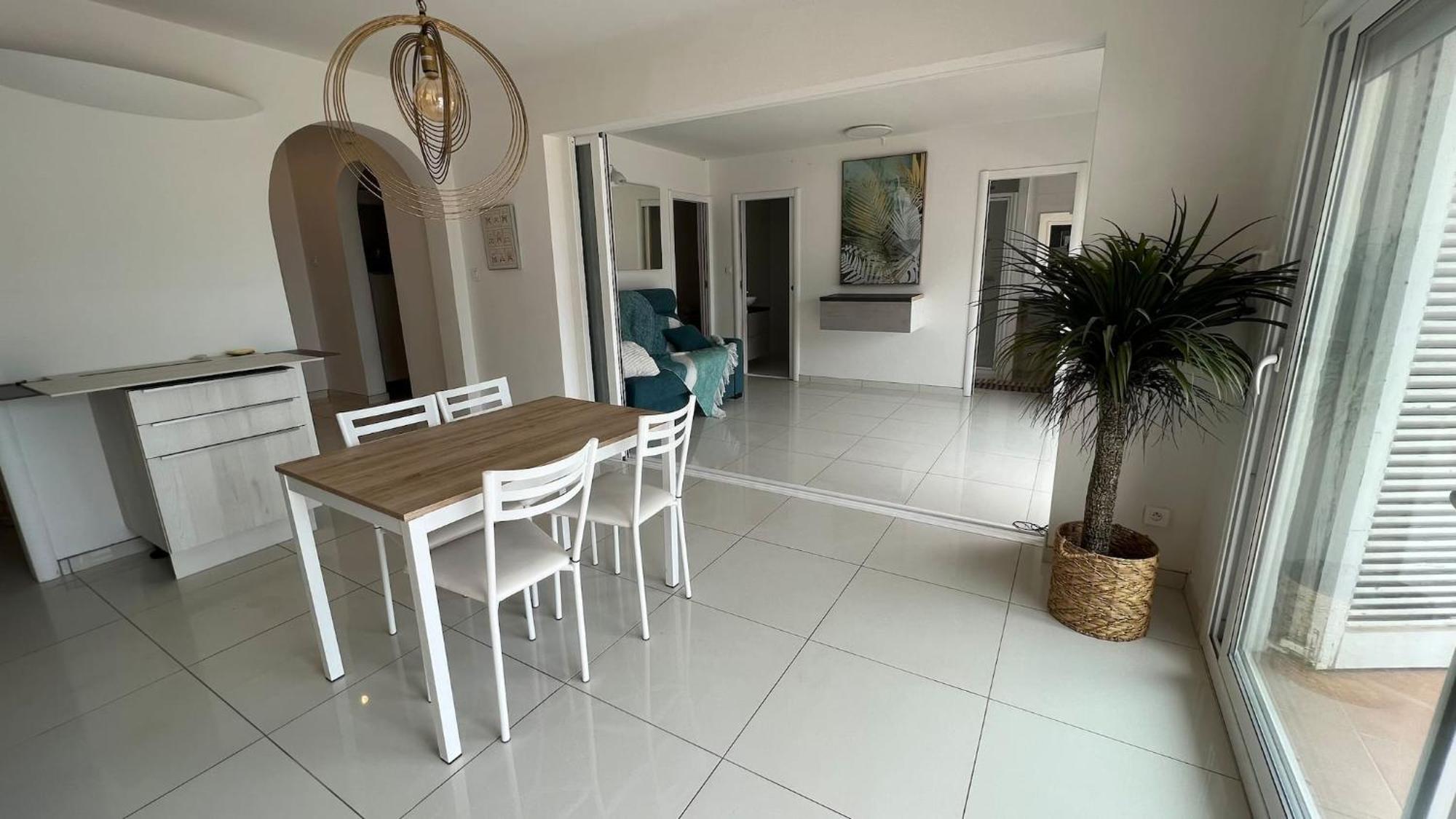 Precioso Apartamento Moderno En Primera Linea Del Mar Roses Exteriér fotografie